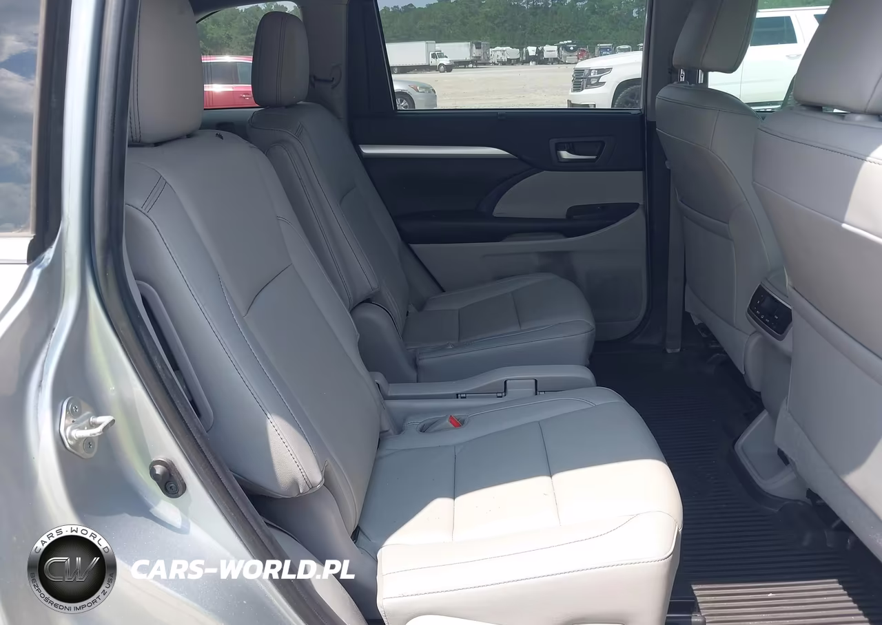 2019 Toyota Highlander Xle VIN:5TDKZRFH2KS561316 - 8