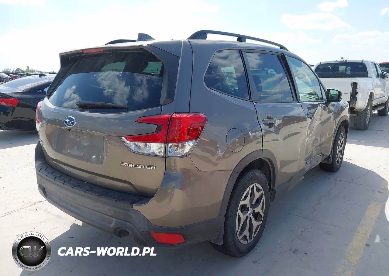 2021 Subaru Forester Premium VIN:JF2SKAJC2MH526267 - 4