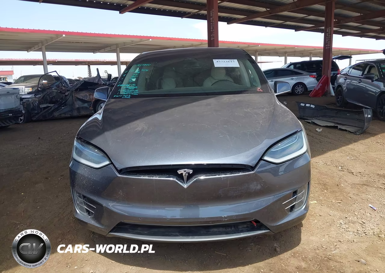 2018 Tesla Model X 100D-75D-P100D VIN:5YJXCBE27JF102233 - 12