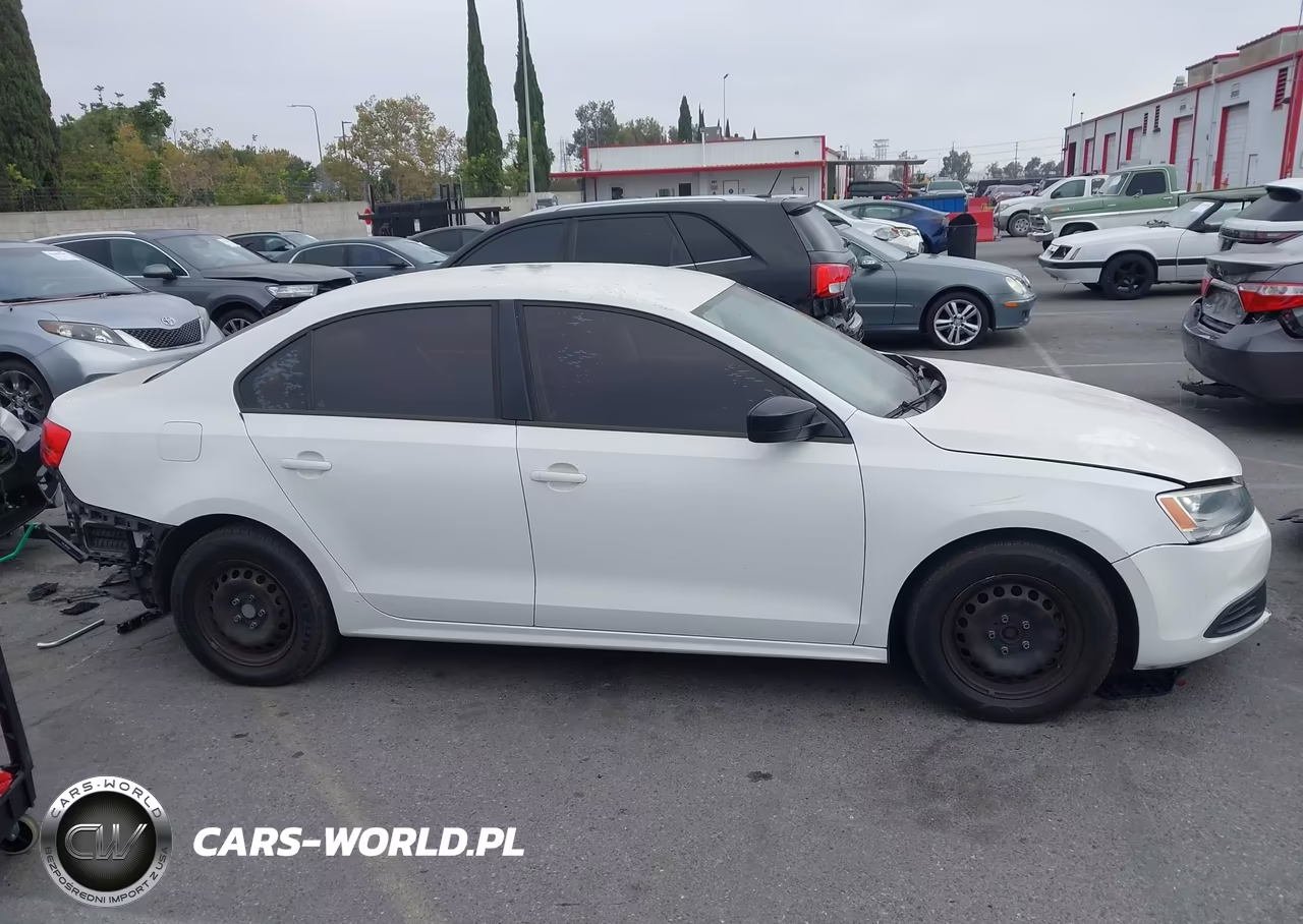 2012 Volkswagen Jetta 2.0L S VIN:3VW2K7AJ1CM379222 - 14