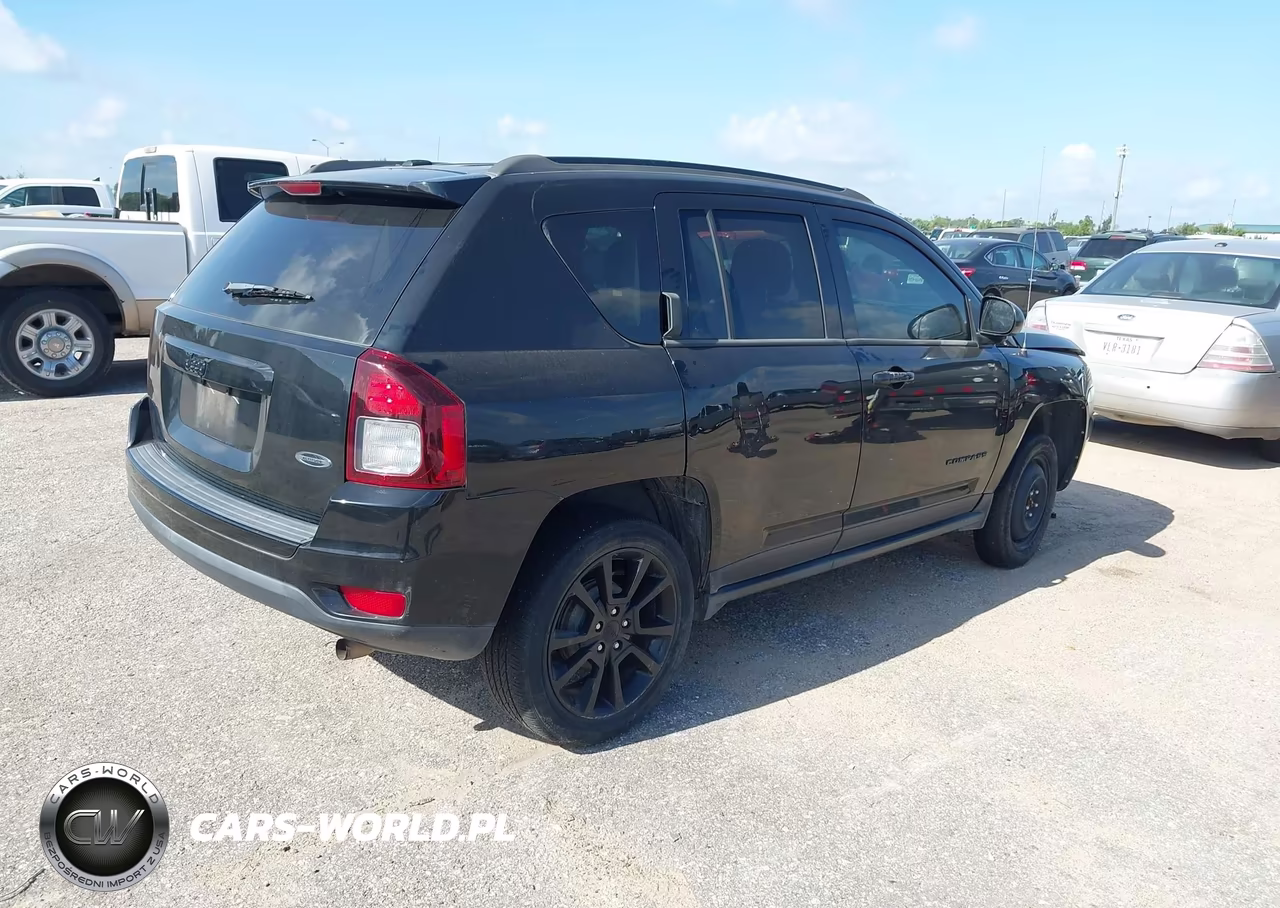 2014 Jeep Compass Altitude VIN:1C4NJCBA9ED674416 - 4