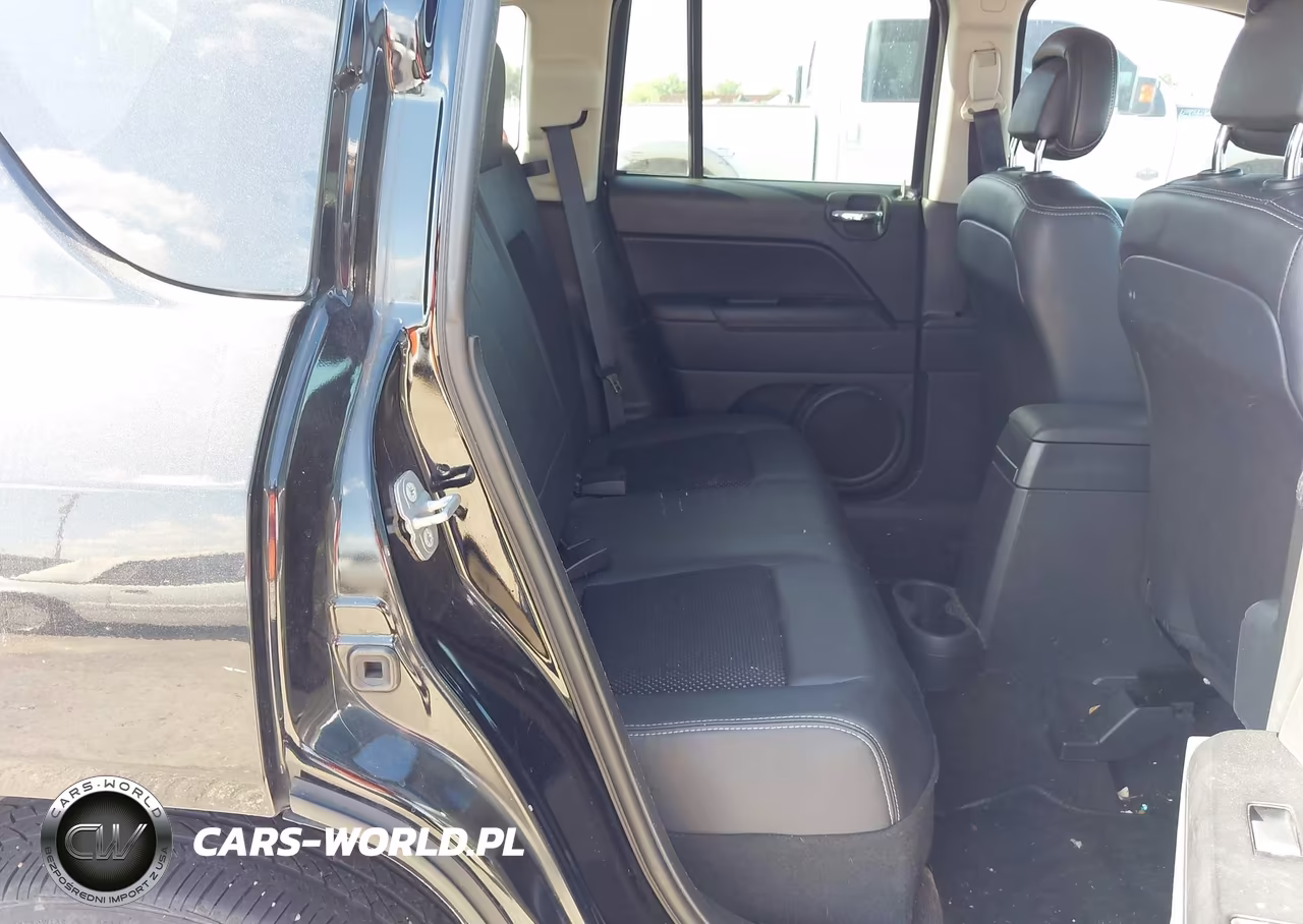 2014 Jeep Compass Altitude VIN:1C4NJCBA9ED674416 - 8