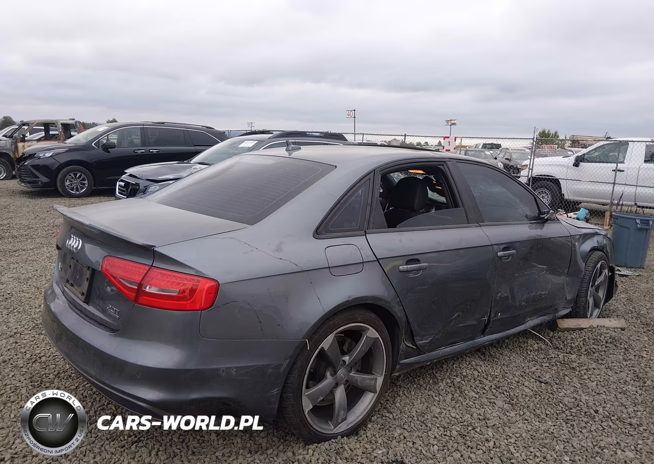 2016 Audi A4 Premium Plus VIN:WAUFFAFL8GN000371 - 4