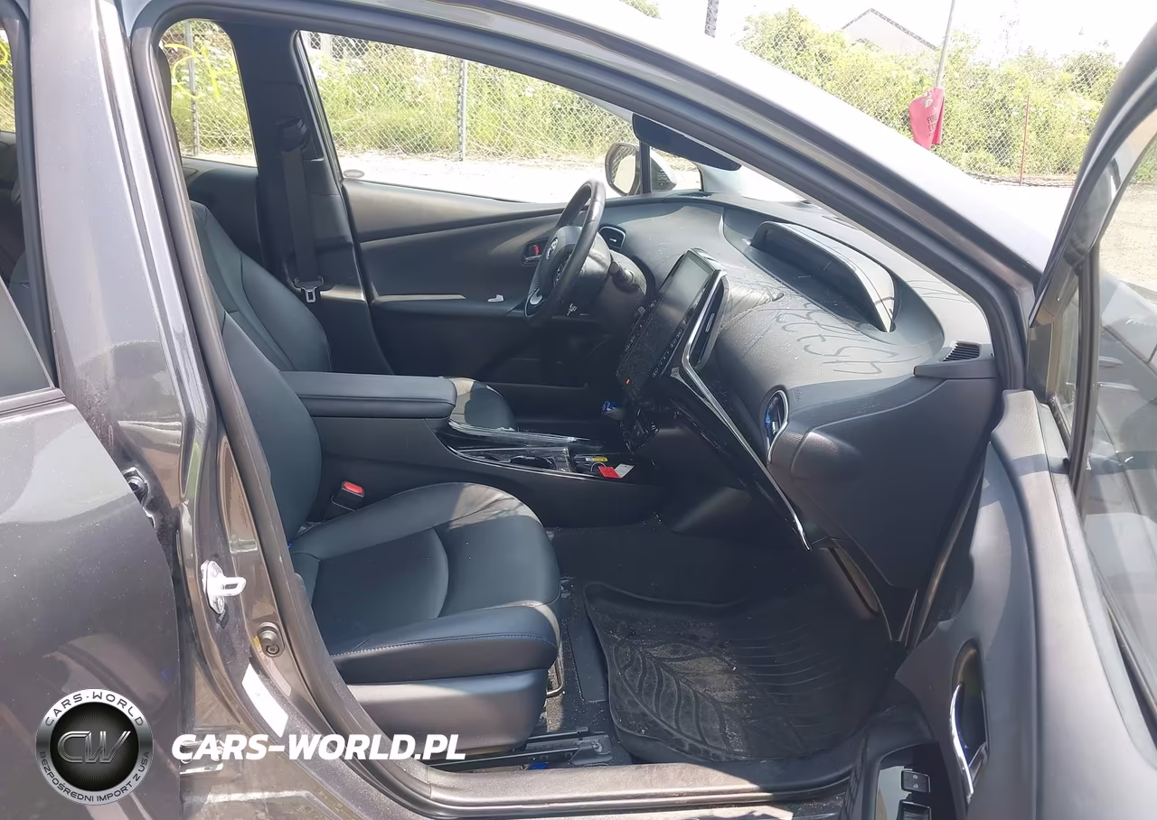 2019 Toyota Prius Limited VIN:JTDKARFUXK3097326 - 5