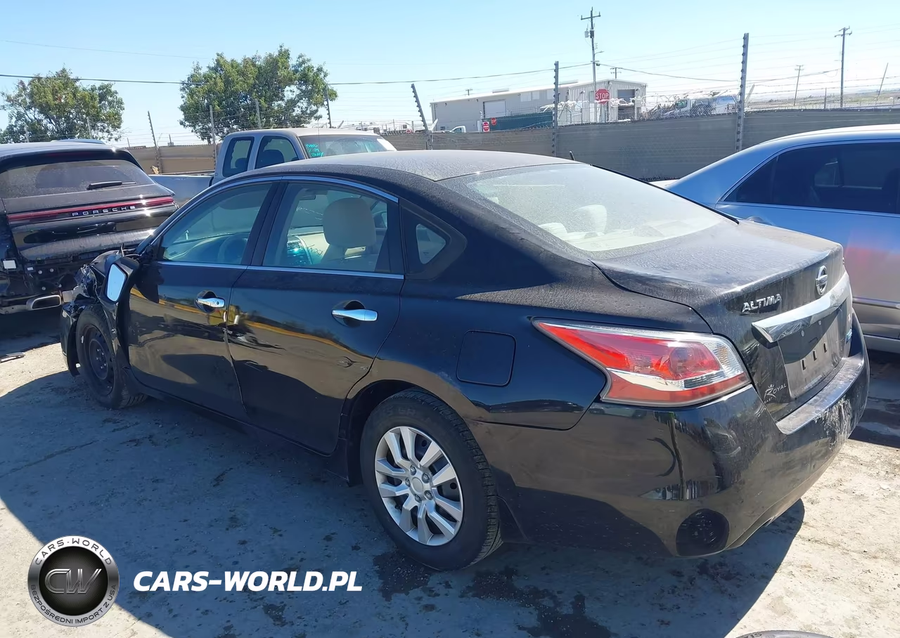 2014 Nissan Altima 2.5 S VIN:1N4AL3AP7EN220390 - 3