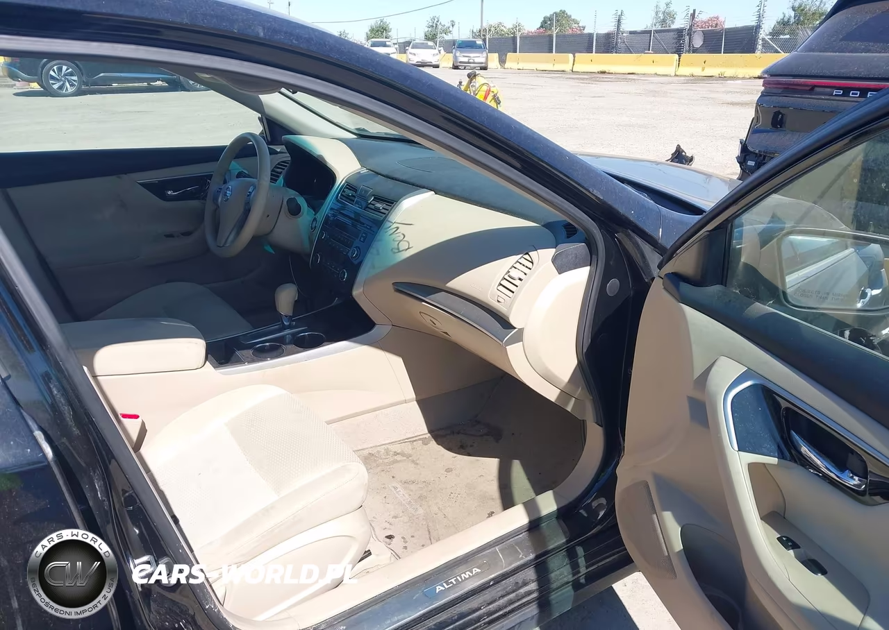 2014 Nissan Altima 2.5 S VIN:1N4AL3AP7EN220390 - 5