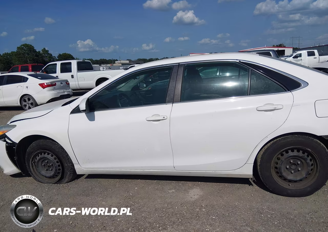 2015 Toyota Camry Le VIN:4T4BF1FK8FR446650 - 15
