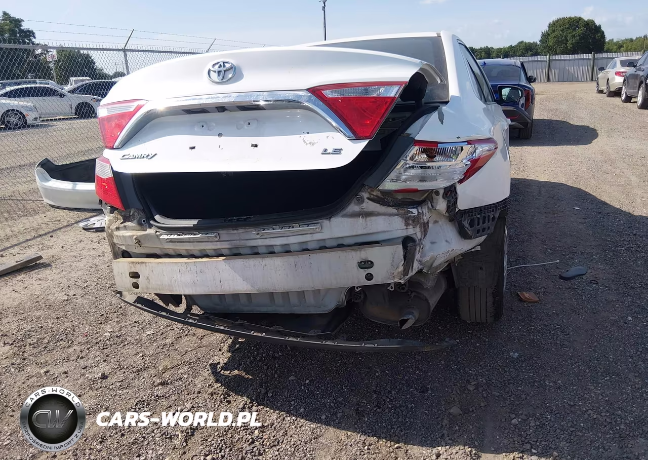 2015 Toyota Camry Le VIN:4T4BF1FK8FR446650 - 6