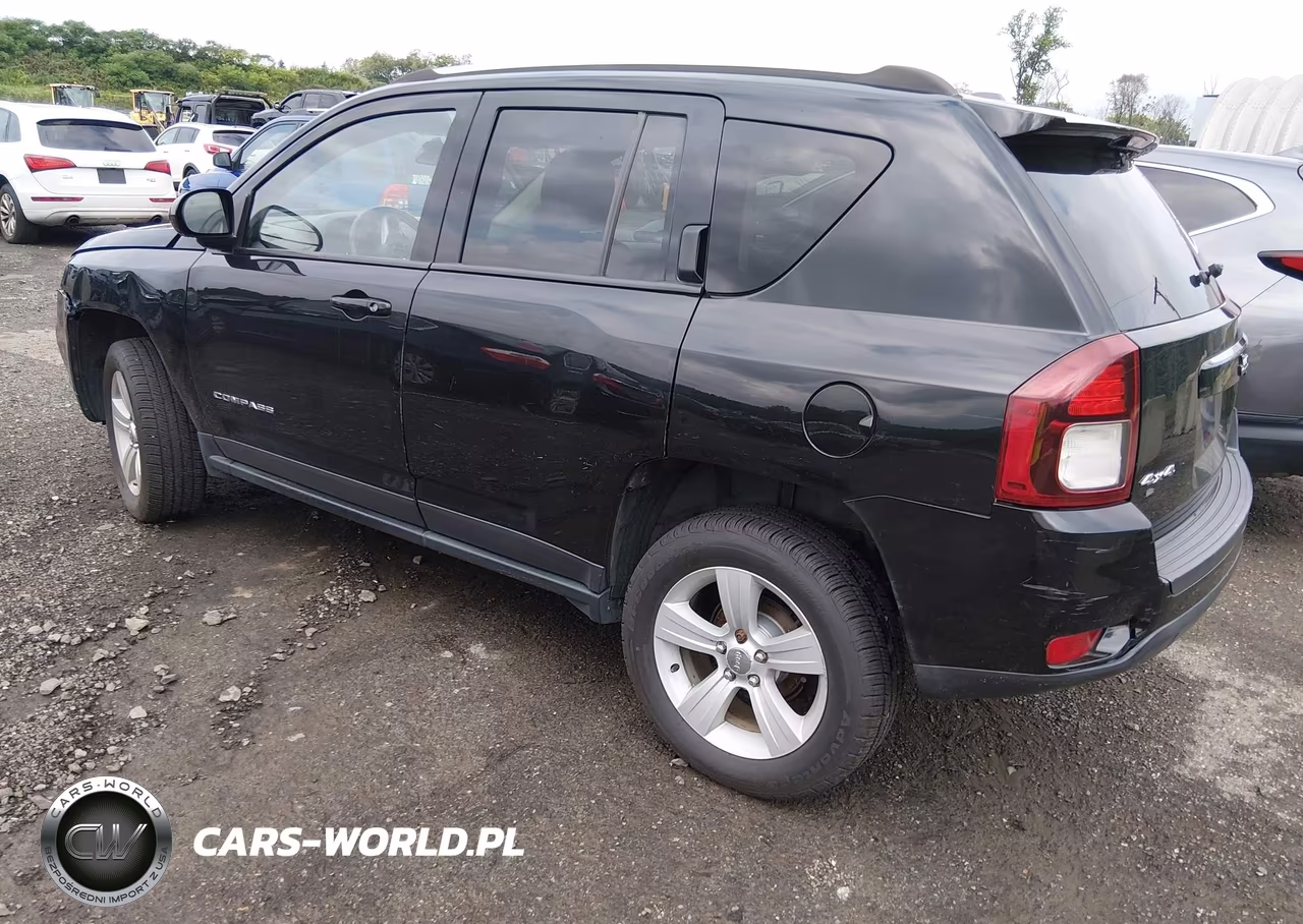 2016 Jeep Compass Latitude VIN:1C4NJDEB3GD782298 - 3