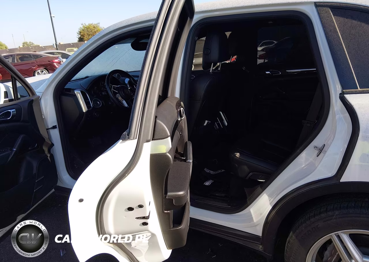 2016 Porsche Cayenne VIN:WP1AA2A29GKA37168 - 8