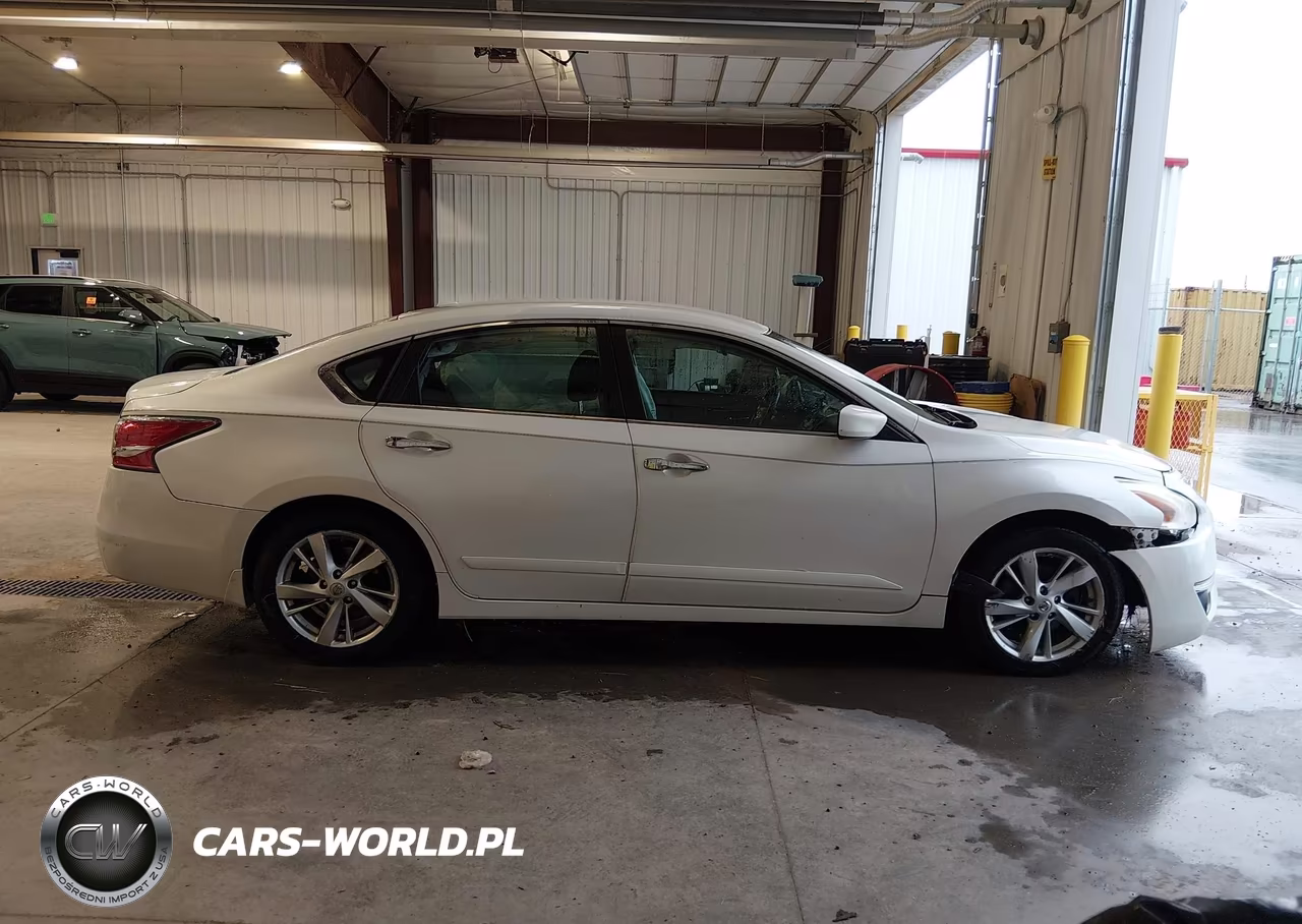 2015 Nissan Altima 2.5 Sv VIN:1N4AL3AP3FC181973 - 14
