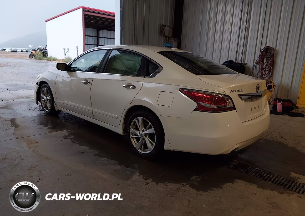2015 Nissan Altima 2.5 Sv VIN:1N4AL3AP3FC181973 - 3