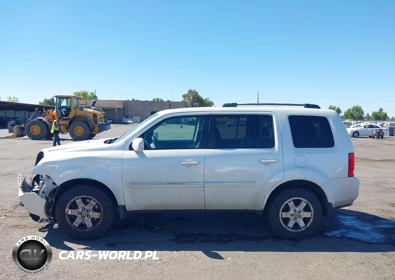 2011 Honda Pilot Touring VIN:5FNYF4H90BB024878 - 14