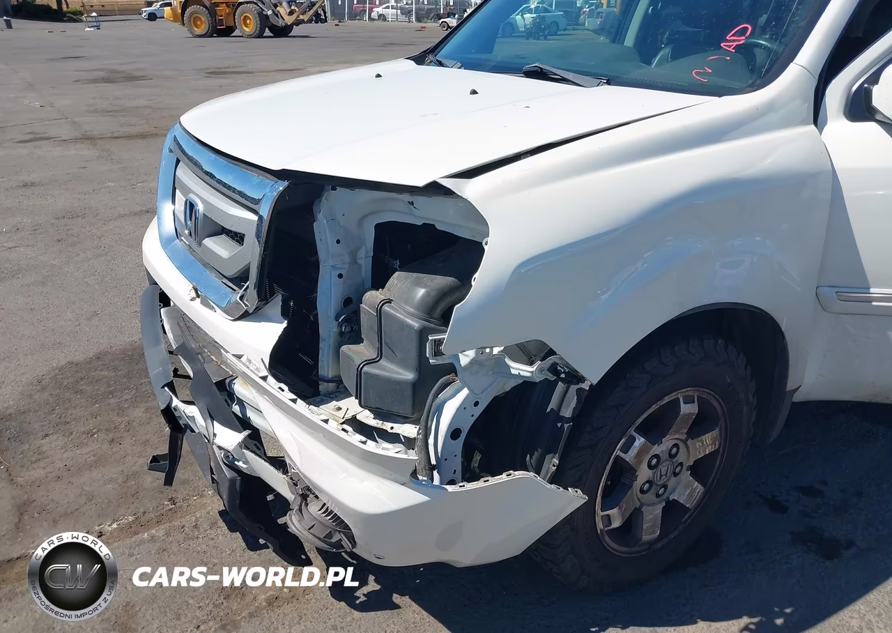 2011 Honda Pilot Touring VIN:5FNYF4H90BB024878 - 6