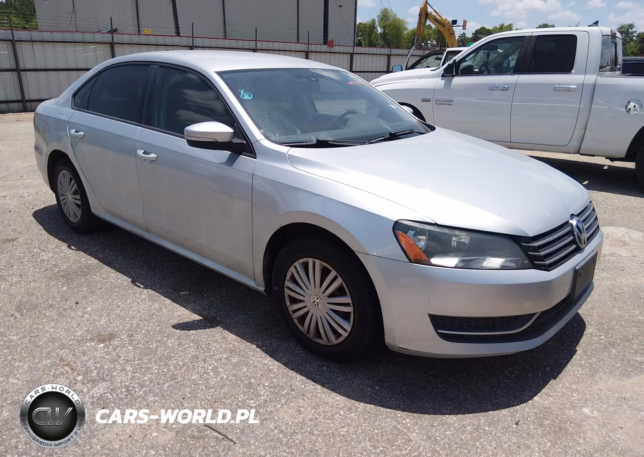 2014 Volkswagen Passat 1.8T S – zdjęcie 1 z 13