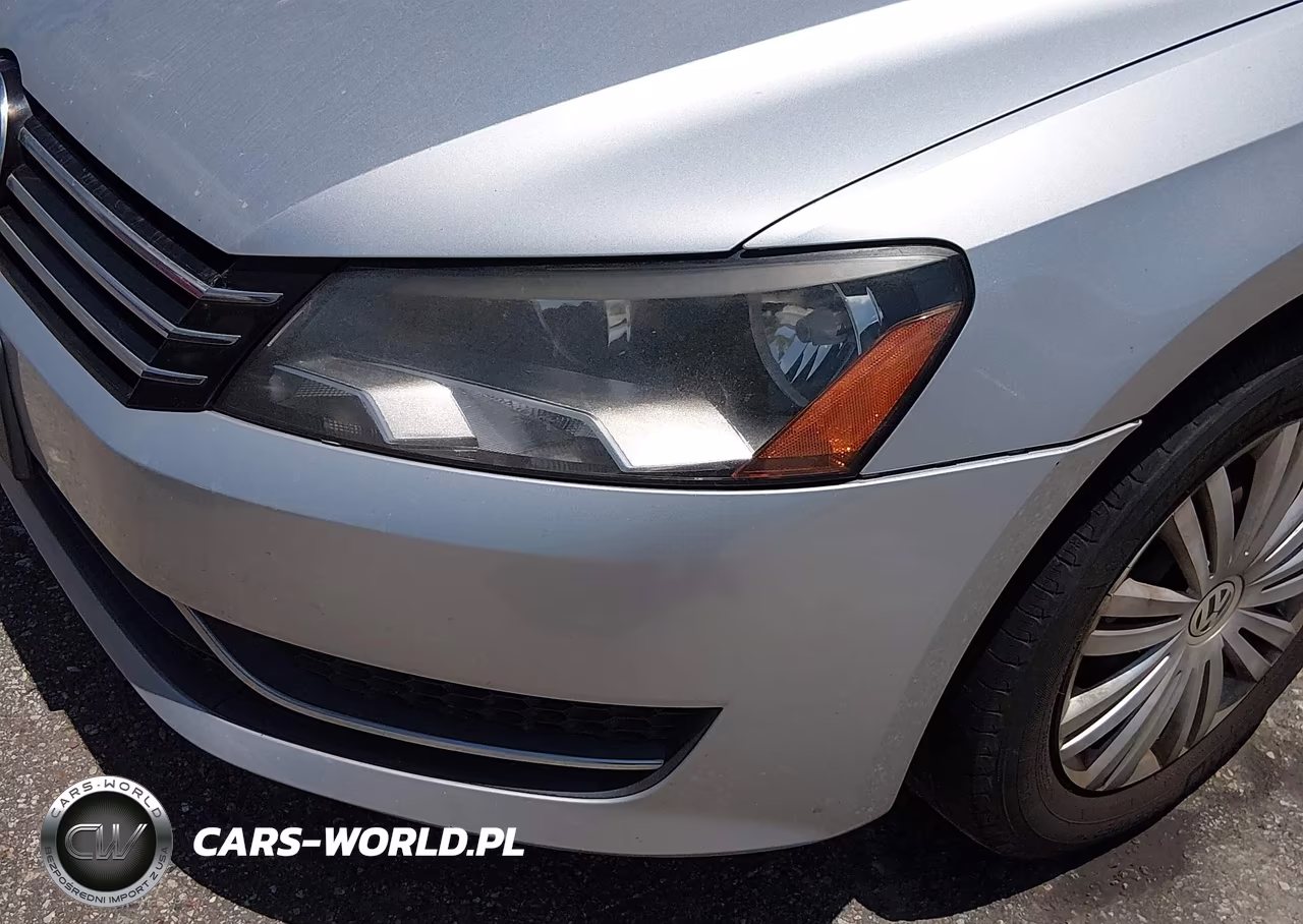 2014 Volkswagen Passat 1.8T S VIN:1VWAS7A35EC118421 - 6