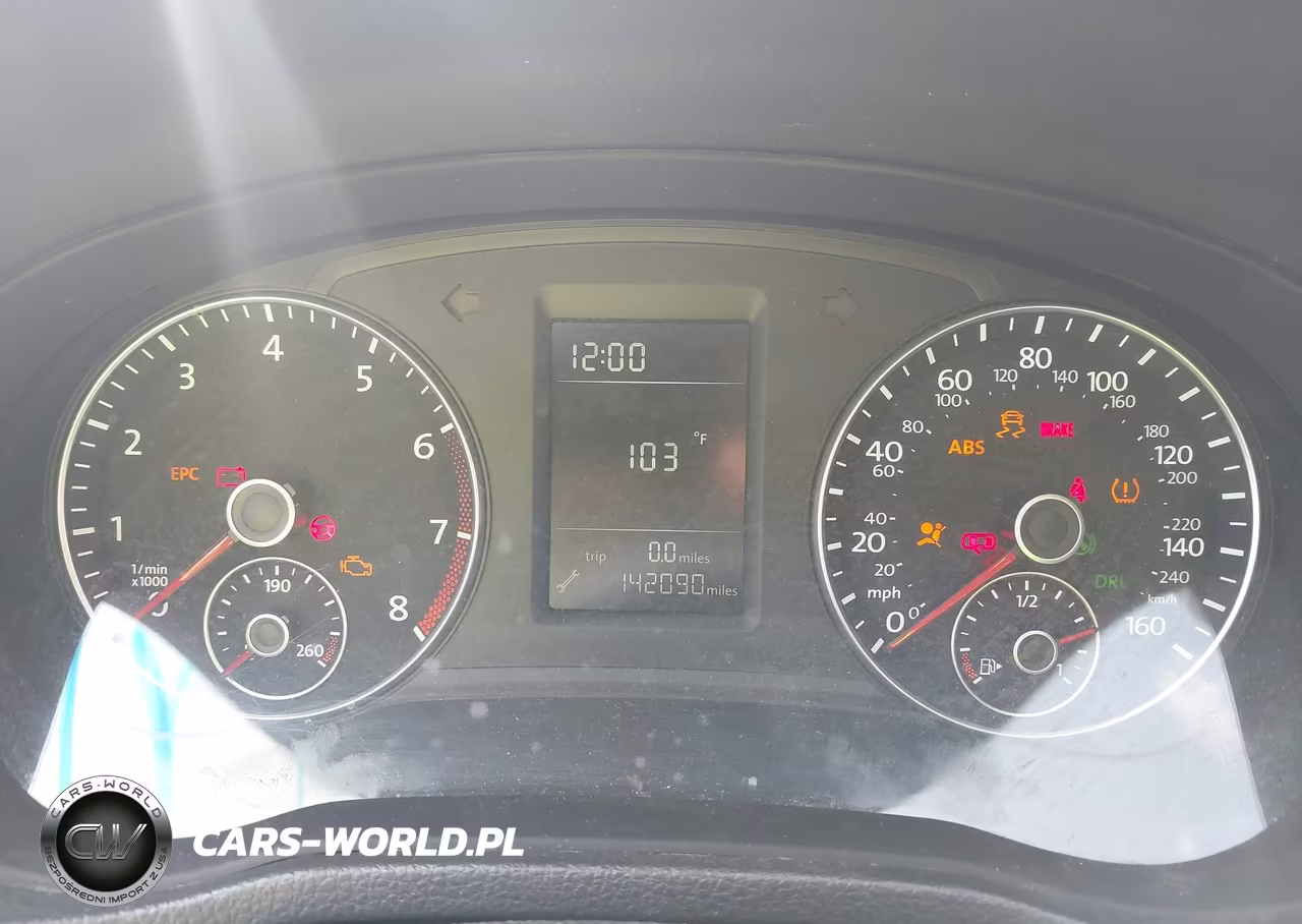 2014 Volkswagen Passat 1.8T S VIN:1VWAS7A35EC118421 - 7