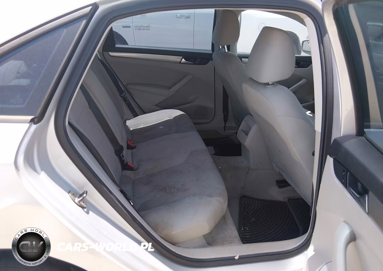2014 Volkswagen Passat 1.8T S VIN:1VWAS7A35EC118421 - 8