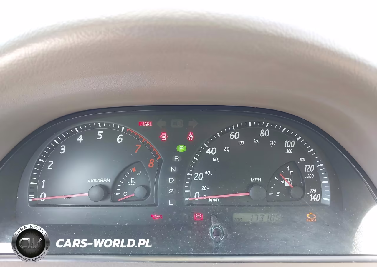 2002 Toyota Camry Le VIN:4T1BE32K82U635341 - 7
