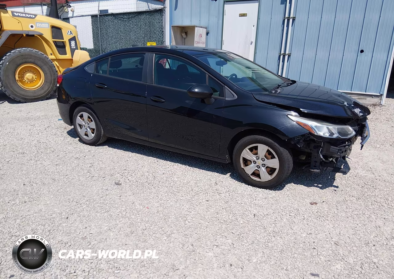 2017 Chevrolet Cruze Ls Auto – zdjęcie 1 z 11