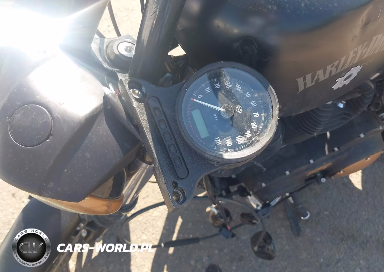 2014 Harley-Davidson Xl883 Iron 883 VIN:1HD4LE21XEC414502 - 7