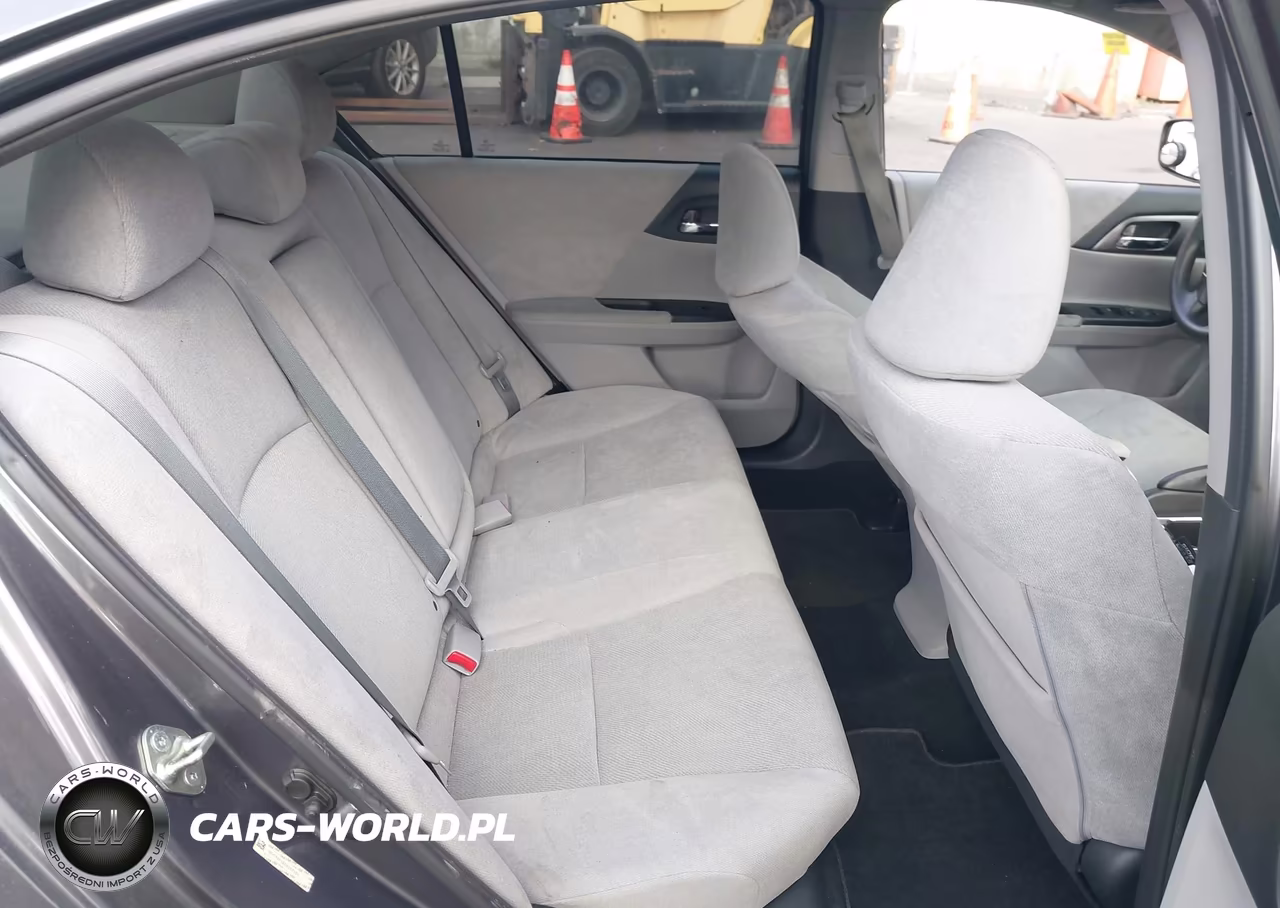 2013 Honda Accord Lx VIN:1HGCR2F32DA067555 - 8