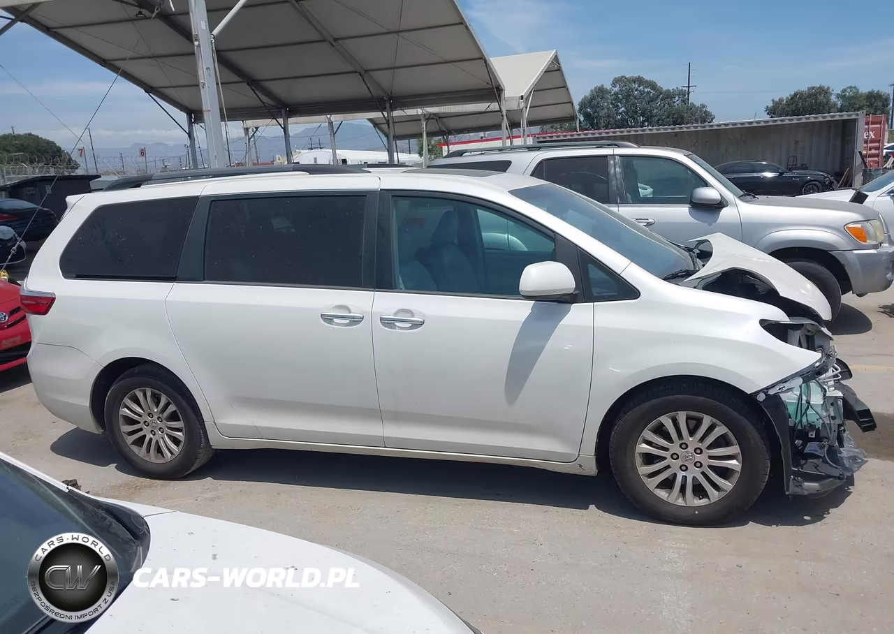 2015 Toyota Sienna Xle 8 Passenger VIN:5TDYK3DC4FS671440 - 14
