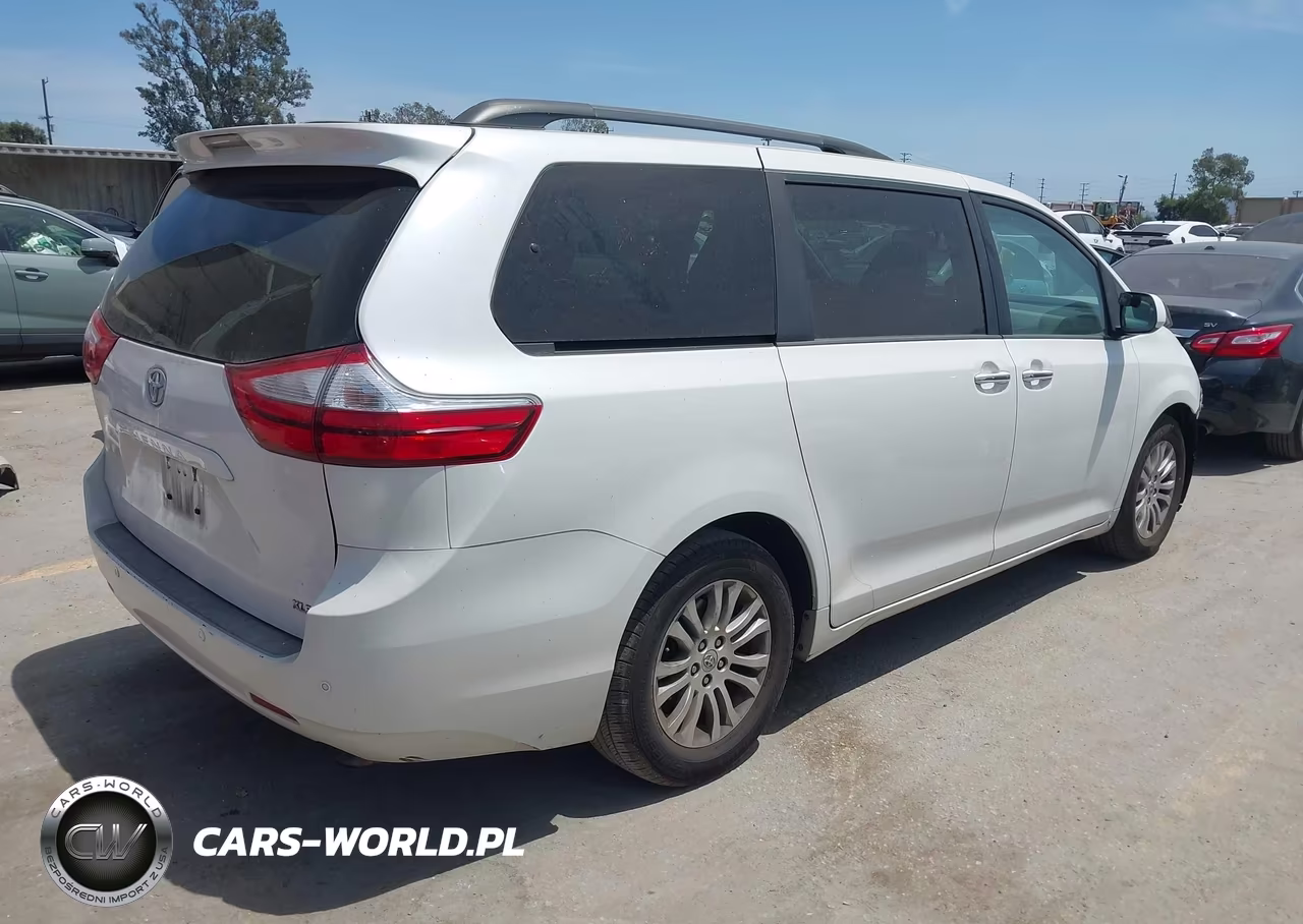 2015 Toyota Sienna Xle 8 Passenger VIN:5TDYK3DC4FS671440 - 4