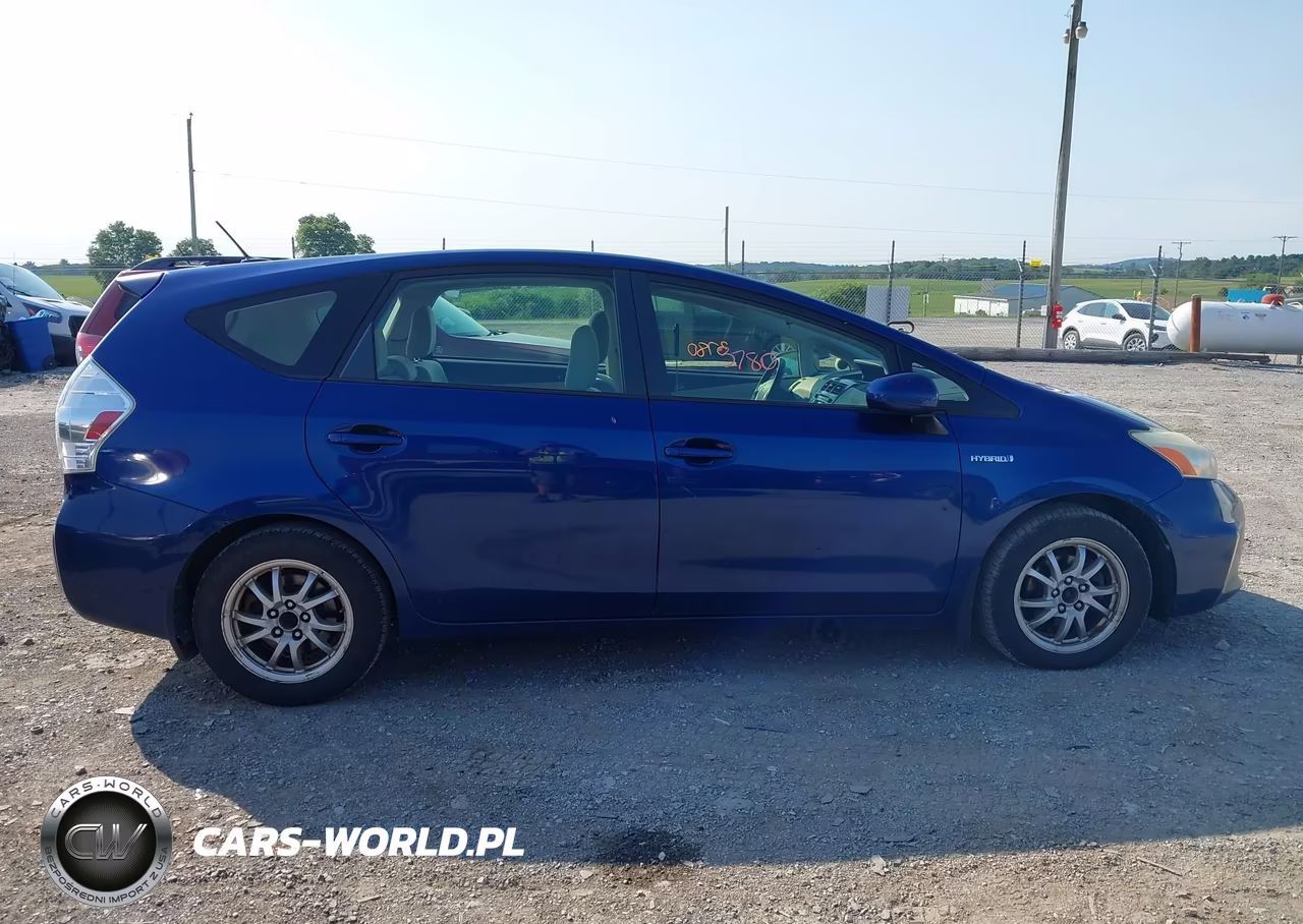 2012 Toyota Prius V Three VIN:JTDZN3EU8C3149300 - 13