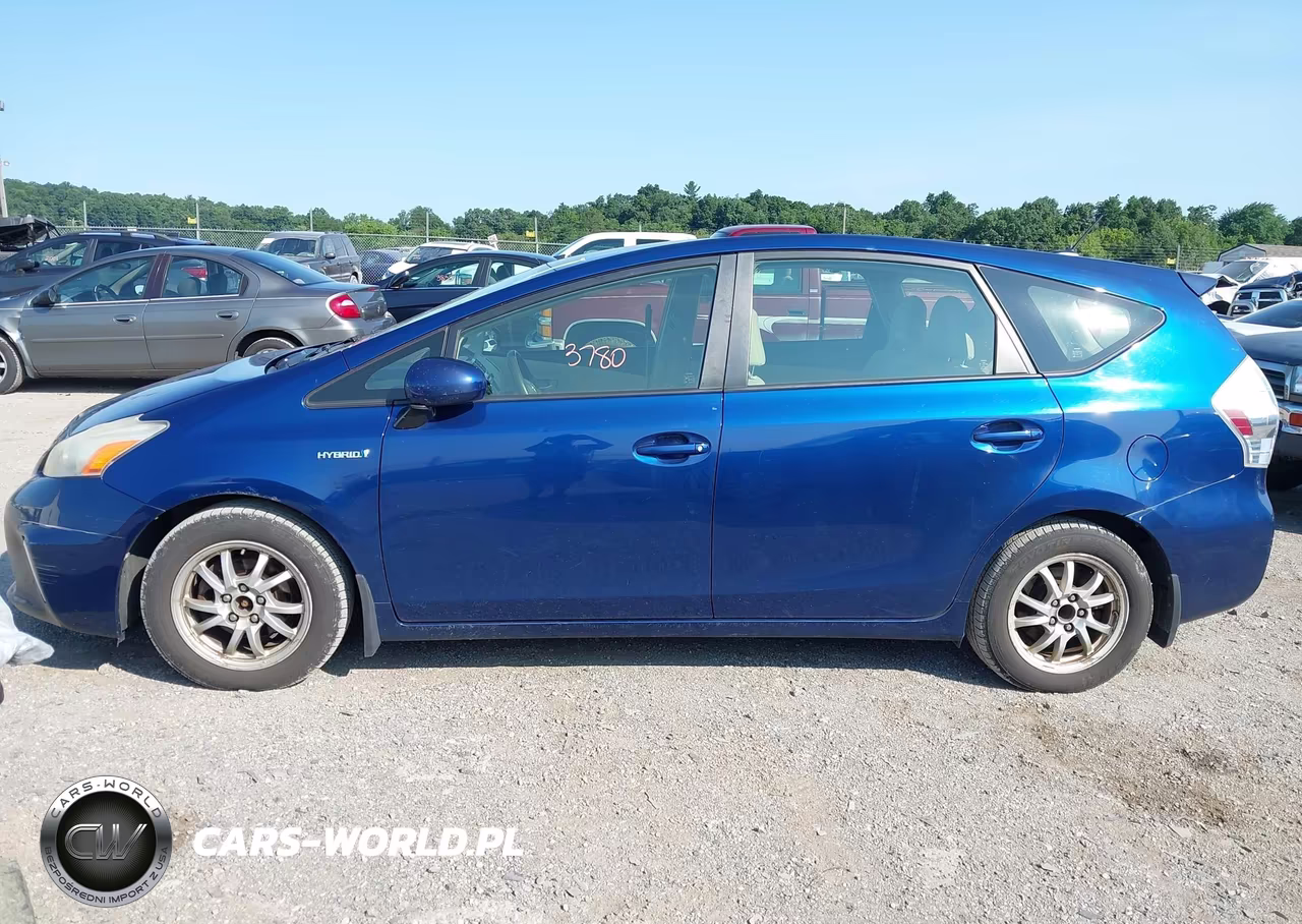 2012 Toyota Prius V Three VIN:JTDZN3EU8C3149300 - 14