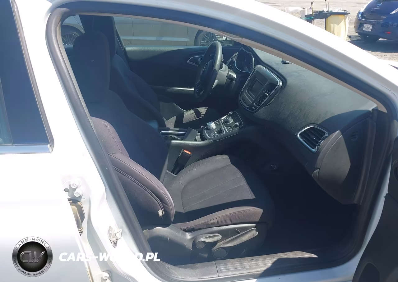 2015 Chrysler 200 Limited VIN:1C3CCCABXFN574885 - 5