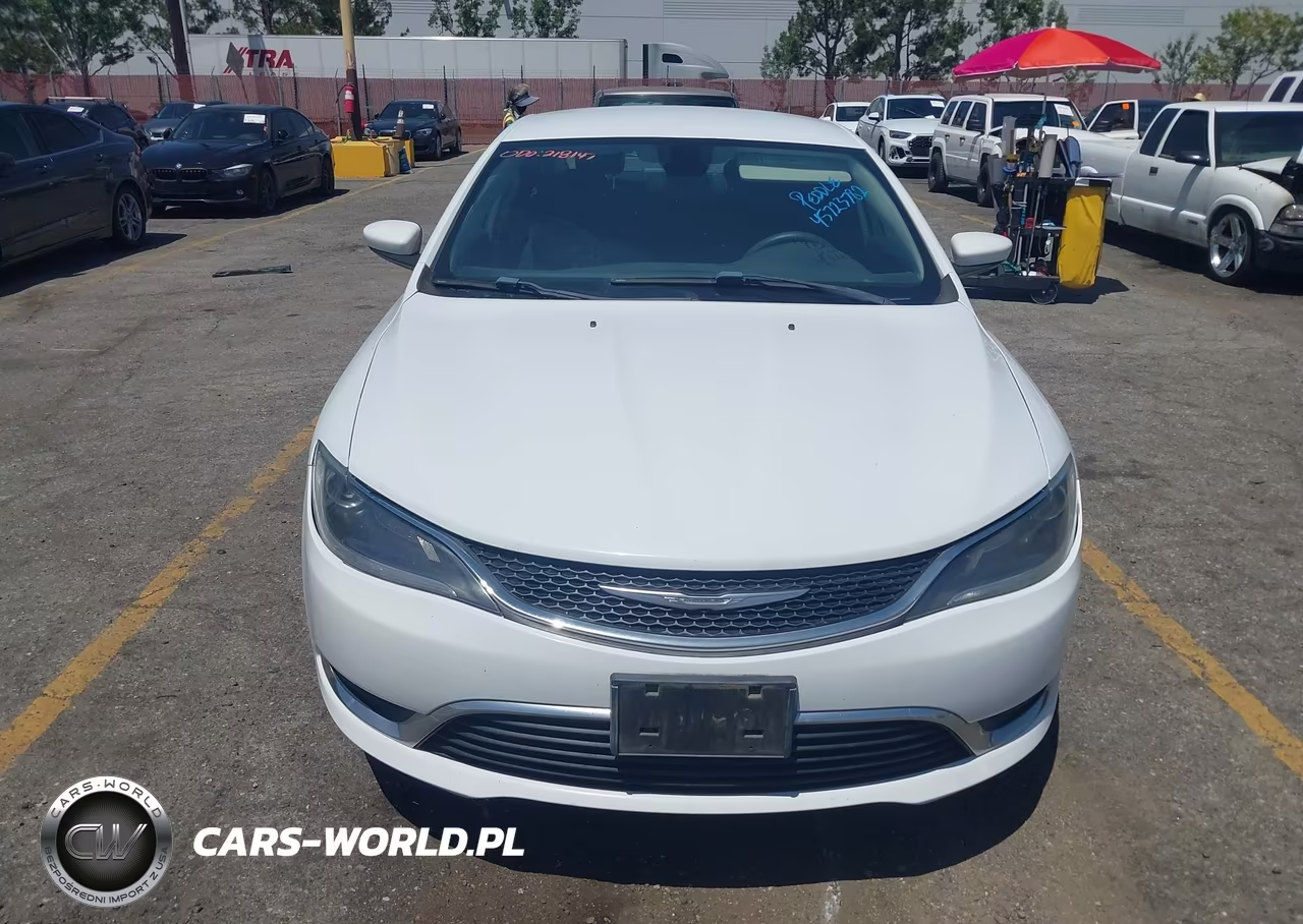 2015 Chrysler 200 Limited VIN:1C3CCCABXFN574885 - 6
