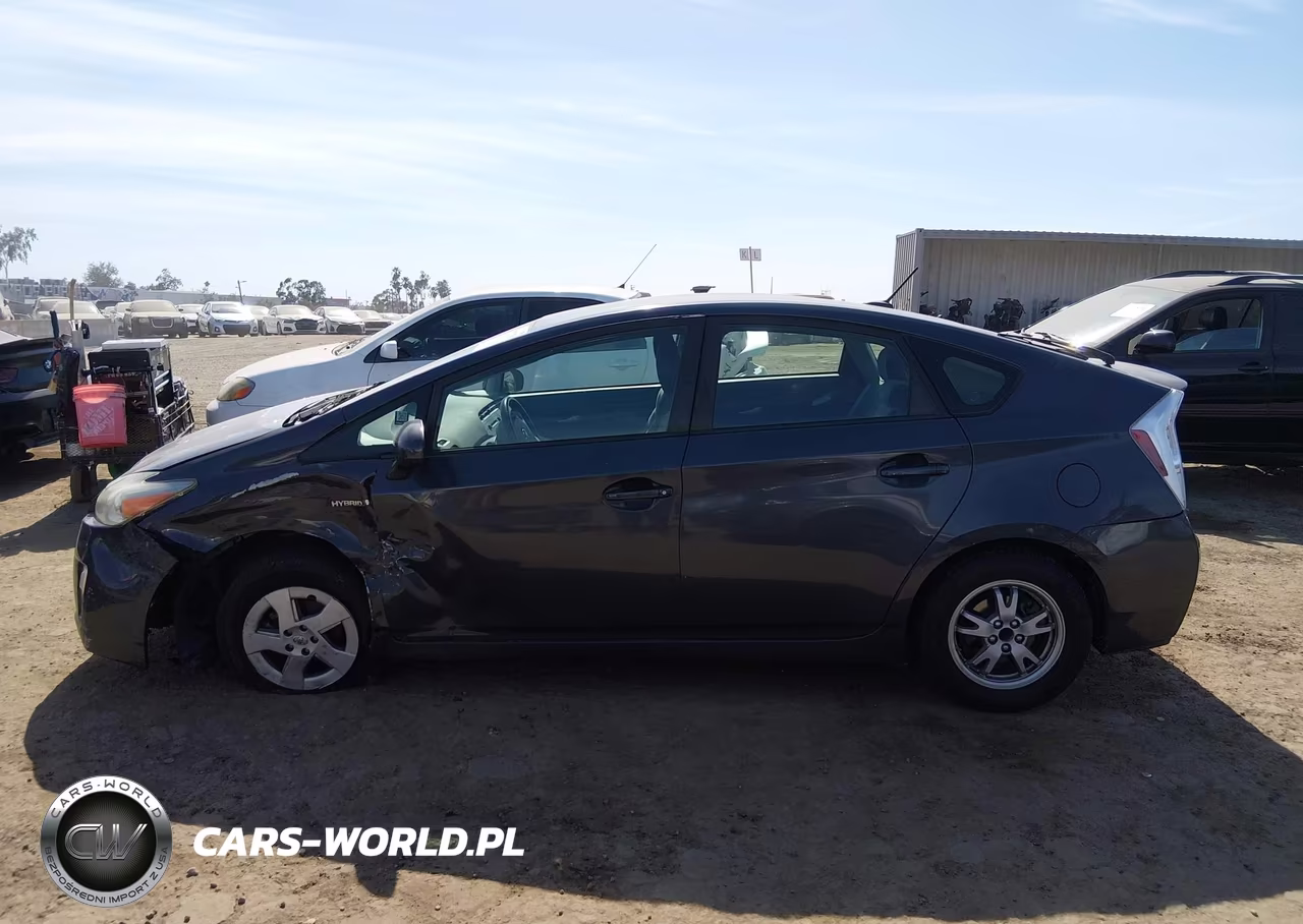 2011 Toyota Prius Two VIN:JTDKN3DU7B1478017 - 13