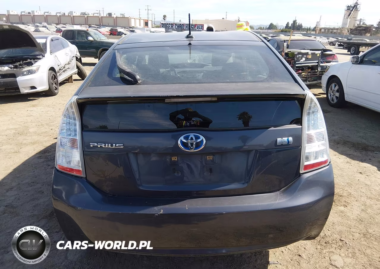 2011 Toyota Prius Two VIN:JTDKN3DU7B1478017 - 15