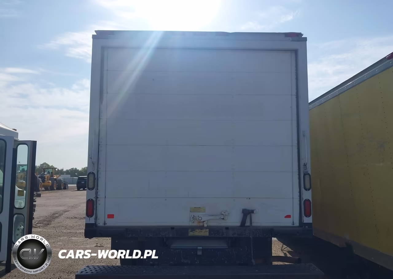 2014 GMC Savana Cutaway 4500 VIN:1GD676CG3E1102150 - 17