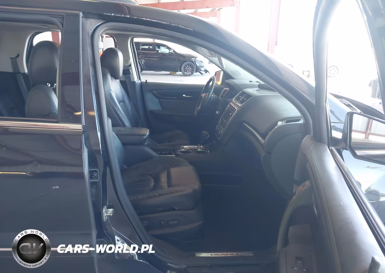 2015 GMC Acadia Denali VIN:1GKKVTKD5FJ243435 - 5