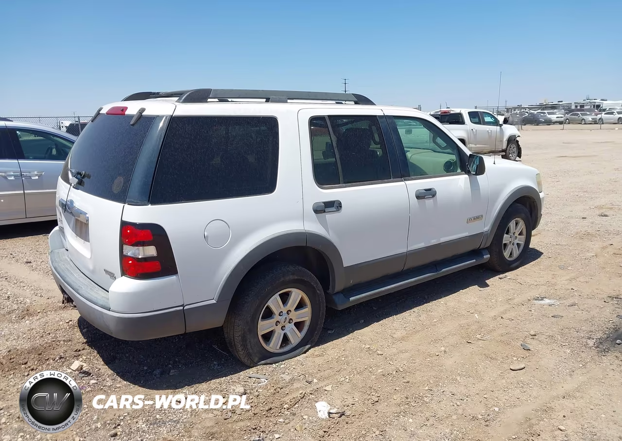 2006 Ford Explorer Xlt VIN:1FMEU73E06UB64288 - 4