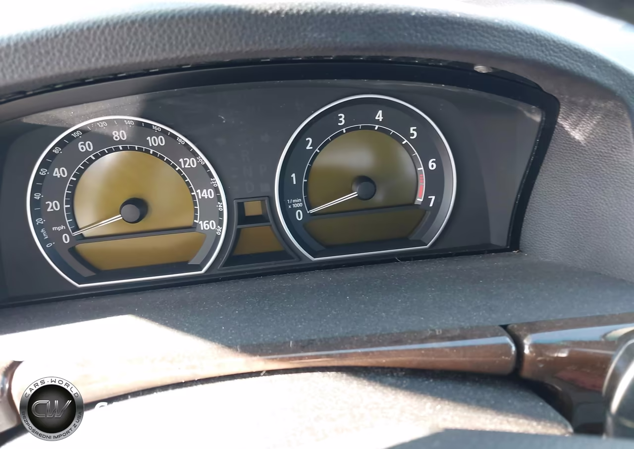 2007 BMW 750Li VIN:WBAHN83577DT76771 - 7