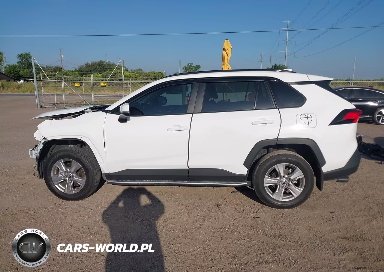 2025 Toyota Rav4 Xle VIN:2T3W1RFVXSC327231 - 15