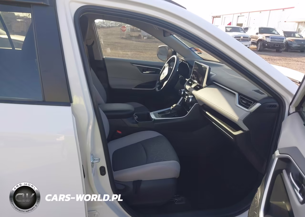 2025 Toyota Rav4 Xle VIN:2T3W1RFVXSC327231 - 5