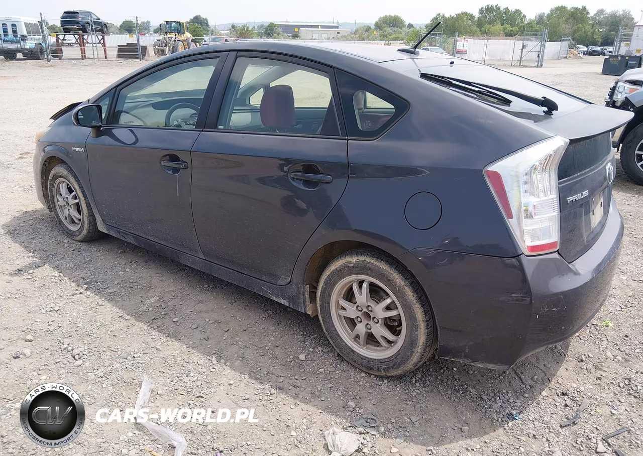 2011 Toyota Prius Two VIN:JTDKN3DU8B0252784 - 3