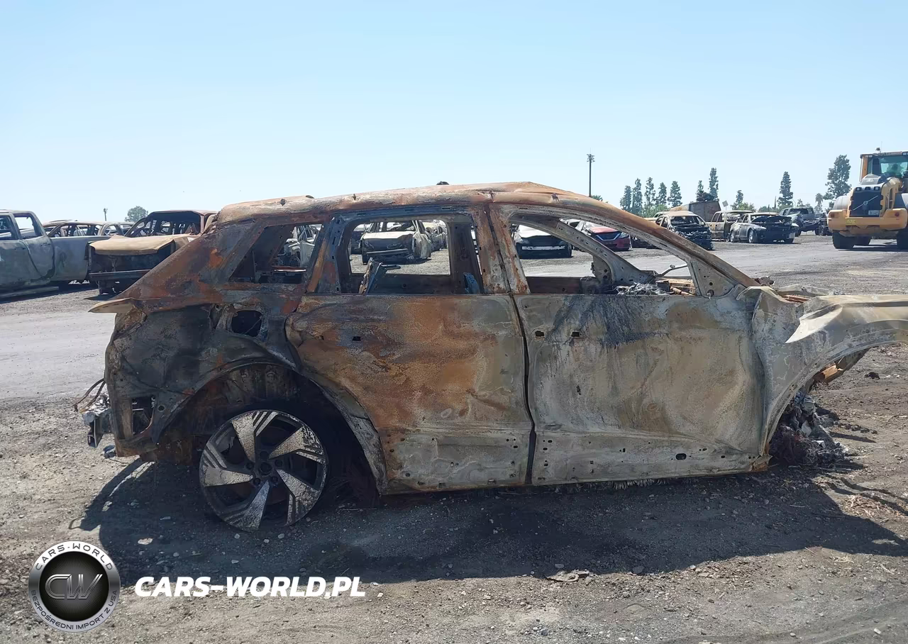 2025 Audi Q6 E-Tron Premium Plus Quattro VIN:WA124BGFXSA071782 - 12