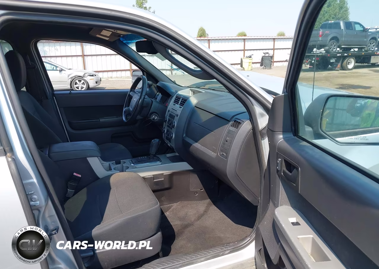 2009 Ford Escape Xlt VIN:1FMCU93G59KB69796 - 5