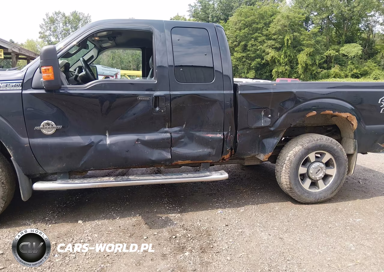 2011 Ford F-350 Lariat VIN:1FT8X3BT8BEC18295 - 11