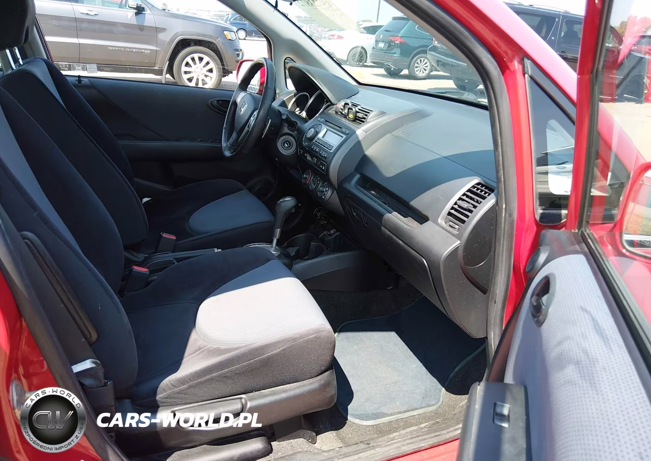 2008 Honda Fit Sport VIN:JHMGD38688S027474 - 5