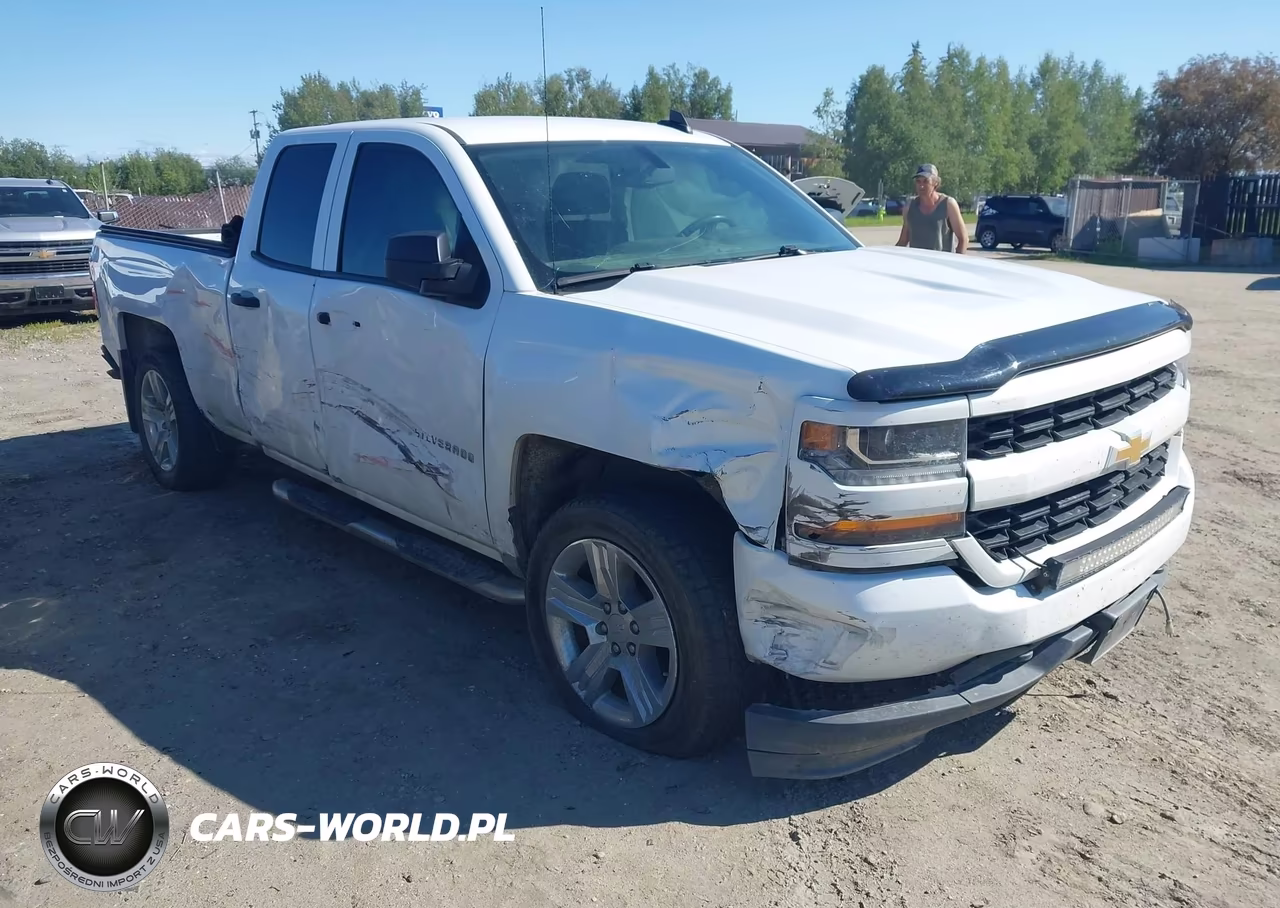 2017 Chevrolet Silverado 1500 Custom – zdjęcie 1 z 16