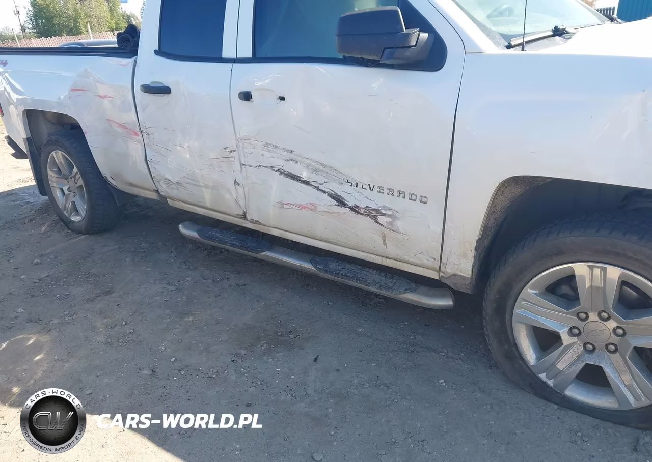 2017 Chevrolet Silverado 1500 Custom VIN:1GCVKPEC9HZ380507 - 6
