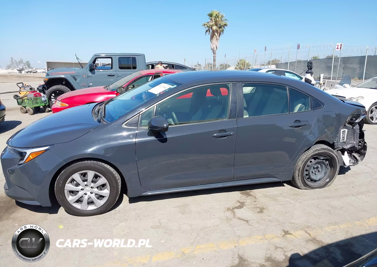 2025 Toyota Corolla Hybrid Le VIN:JTDBCMFE3S3080082 - 14