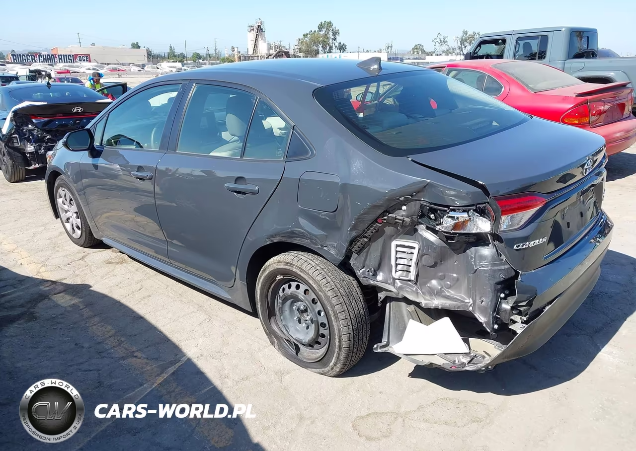 2025 Toyota Corolla Hybrid Le VIN:JTDBCMFE3S3080082 - 3