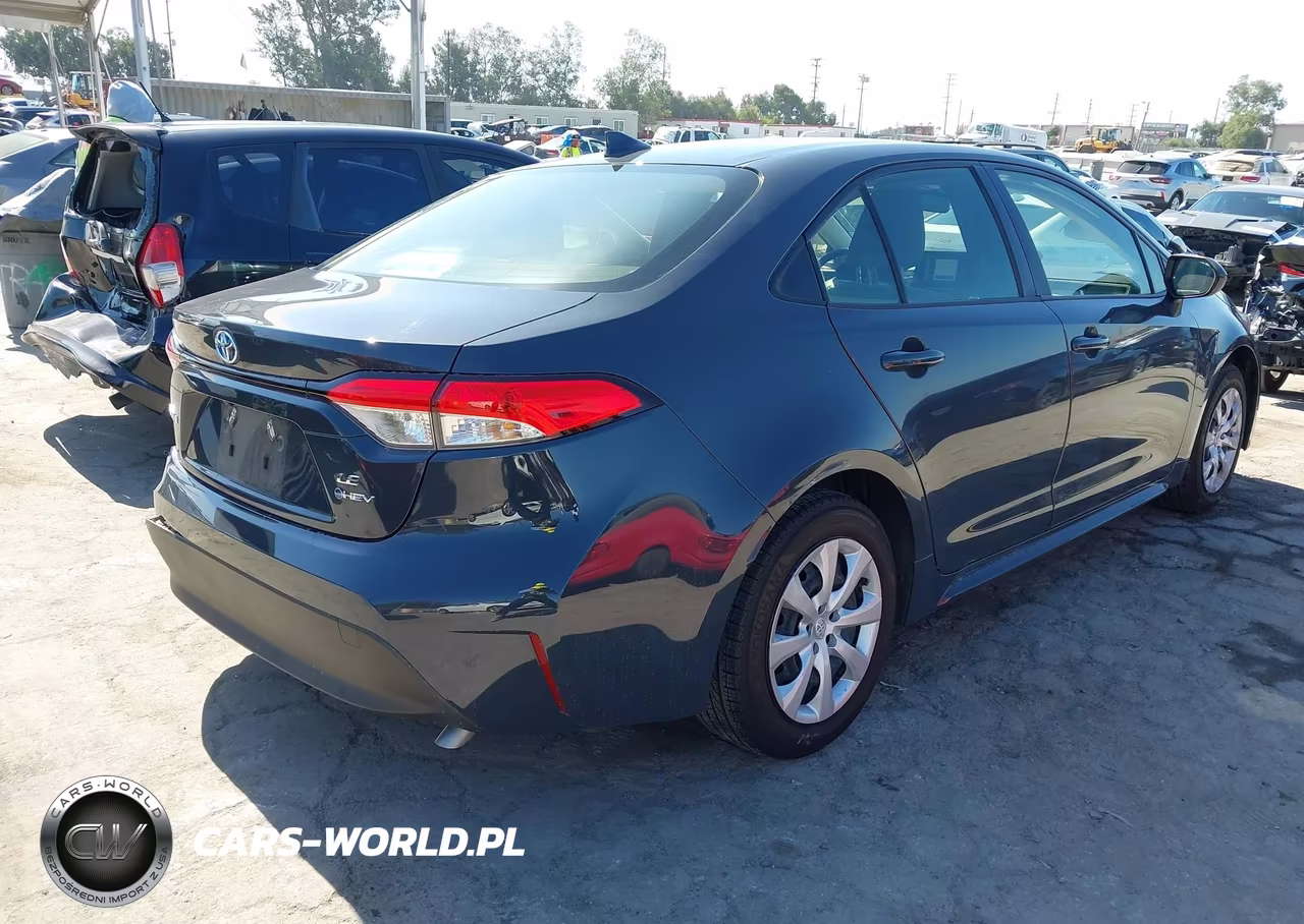 2025 Toyota Corolla Hybrid Le VIN:JTDBCMFE3S3080082 - 4